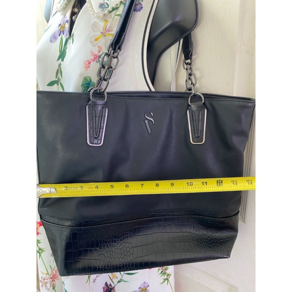 Simply Vera Vera Wang Faux Leather Shoulder Bag - Picture 7 of 10